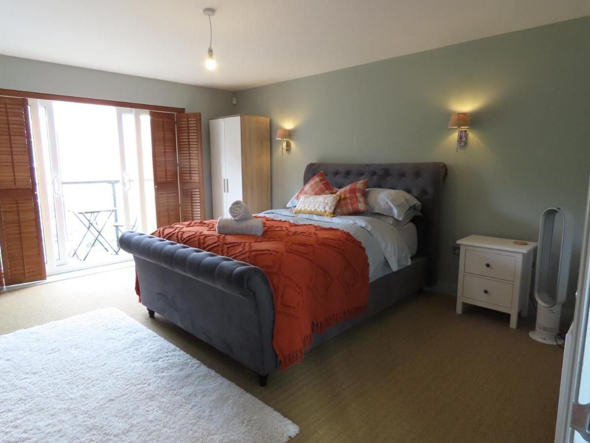 Entire Seaside Luxury Home With On Site Parking! Poole Luaran gambar