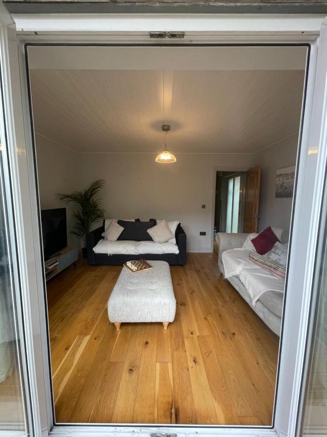 Entire Seaside Luxury Home With On Site Parking! Poole Luaran gambar